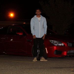 Meet your Posher, Emir